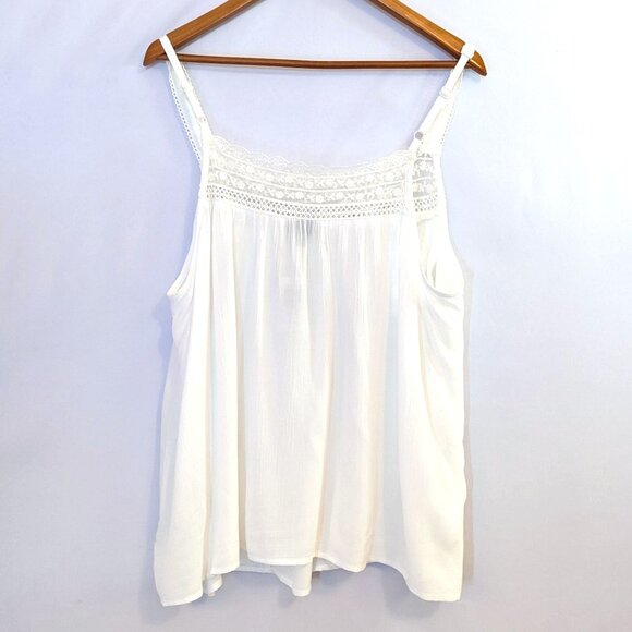 NWT Torrid | Sleeveless Gauze Flyaway Tank Cloud Dancer White | Size 2X (18-20) - Picture 3 of 12